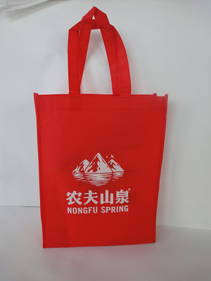 金牌品質(zhì)綠色環(huán)保無(wú)紡布袋與覆膜無(wú)紡布袋 值得購(gòu)買(mǎi)的環(huán)保選擇